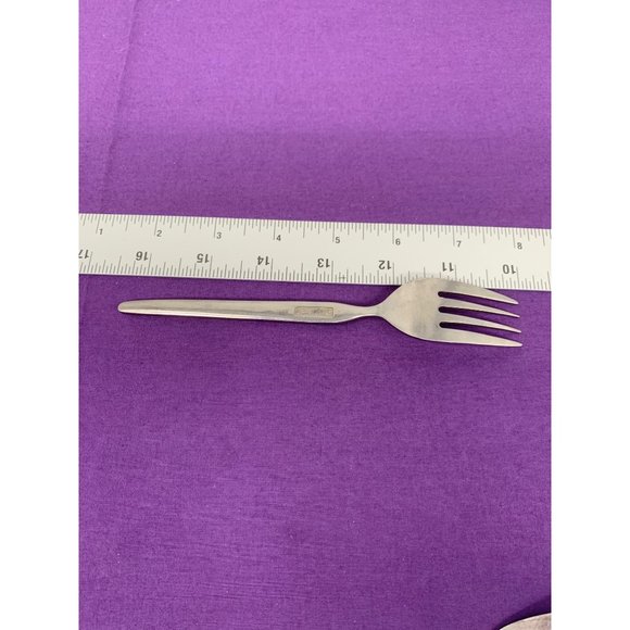 Royalton Japan Salad Forks Two Flatware - Picture 3 of 5